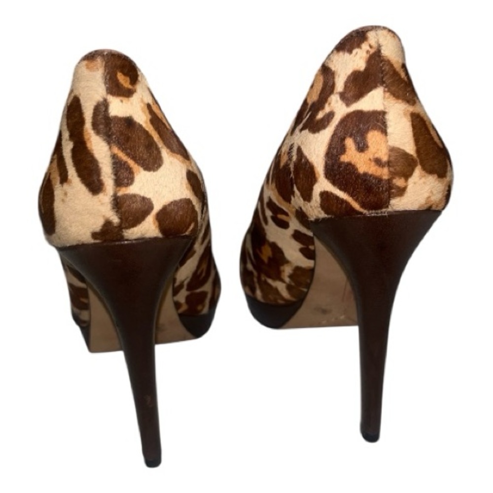 VINCE CAMUTO Leopard Print High Heels - Picture 4 of 5